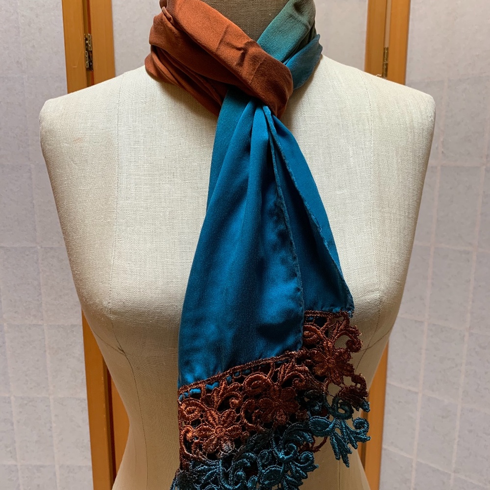 Brown & blue lace trimmed scarf
